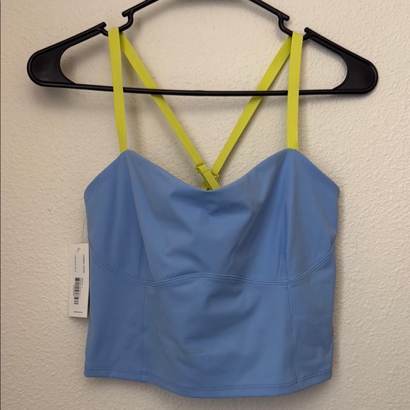 Outdoor Voices Tops - Outdoor Voices Superform Femme Crop Sky/Lime